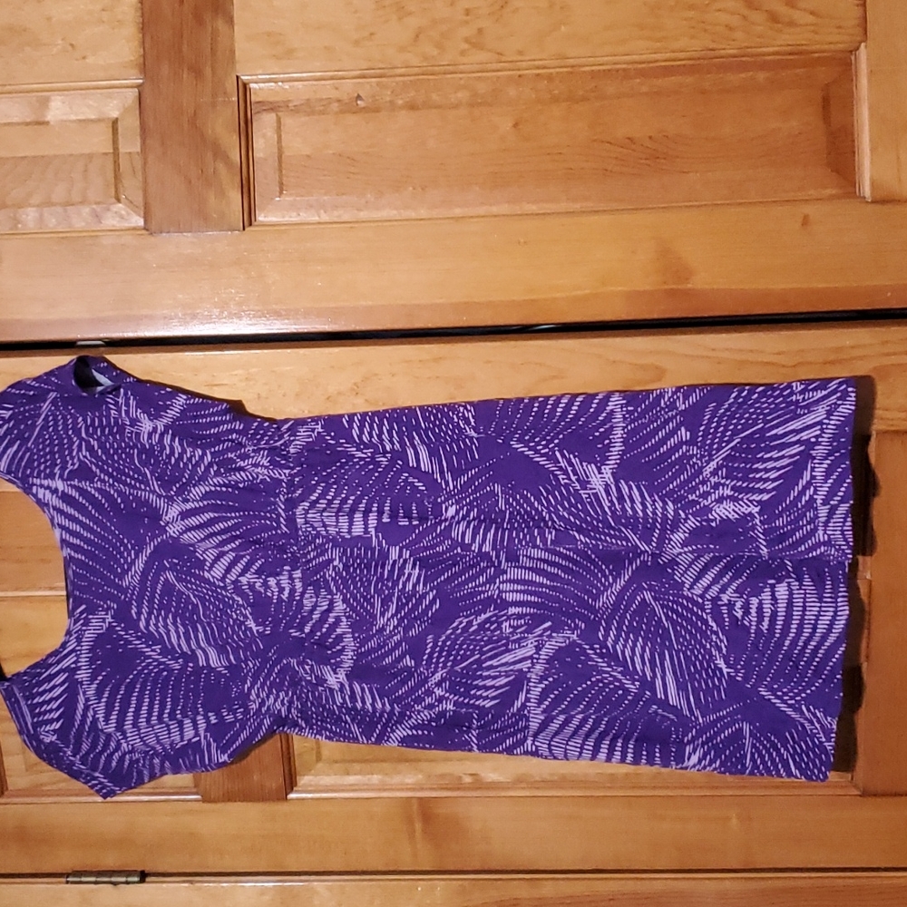 Dress - Picture 2 of 4
